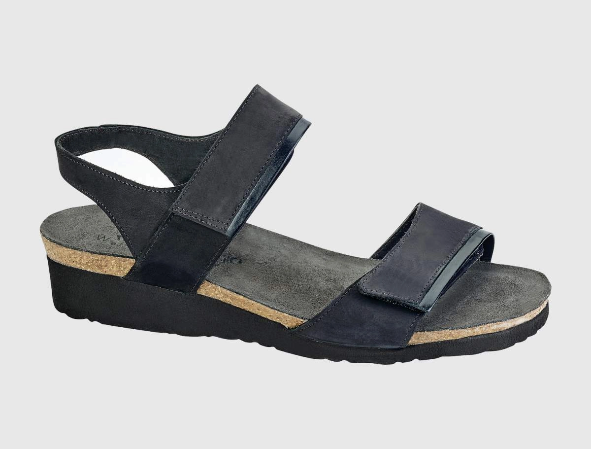 Market Walk Sporty Outdoor Footwear Naot Aisha