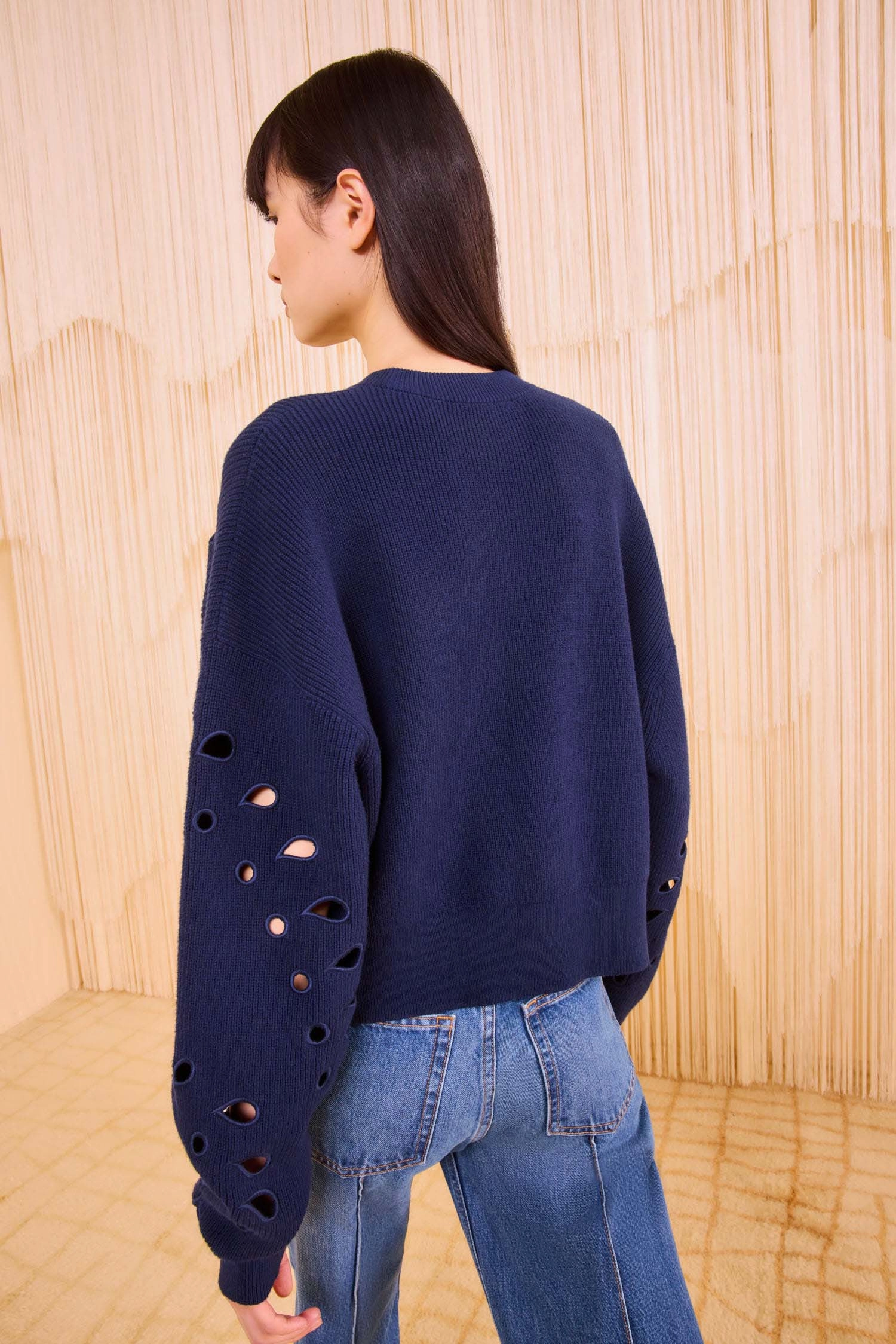 Wind Glow Vanessa Pullover in Midnight