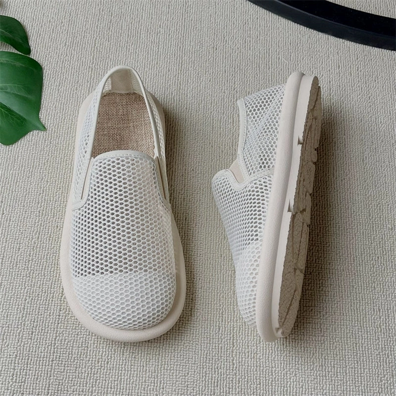 Breathable Lightweight Soft-Soled Mesh Slip-On Shoes for Women Autumn