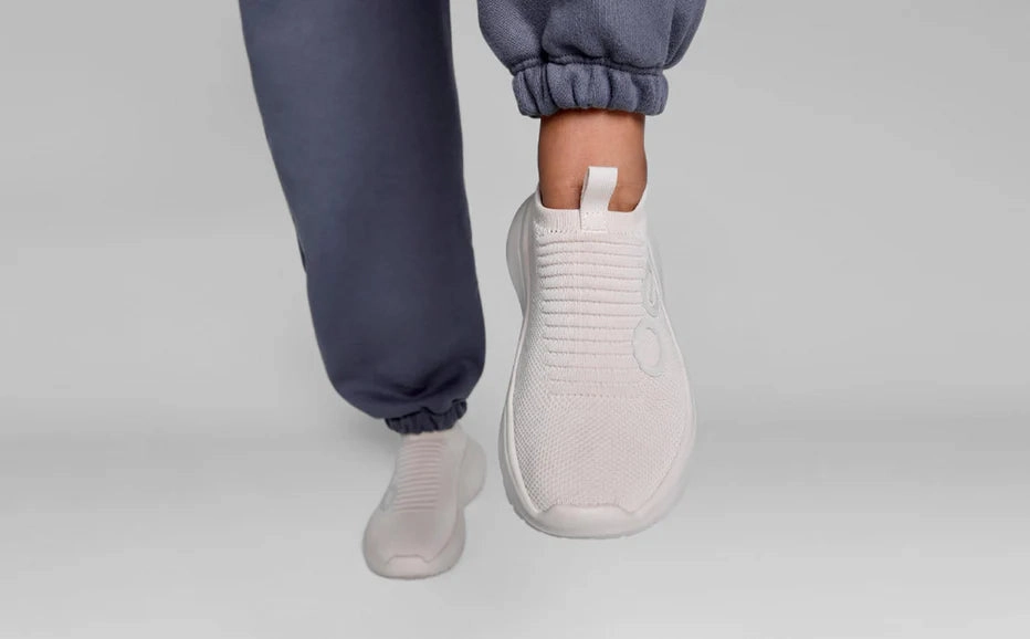 Chill Step-On OOFOS OOMY ZEN CHALK WOMEN'S