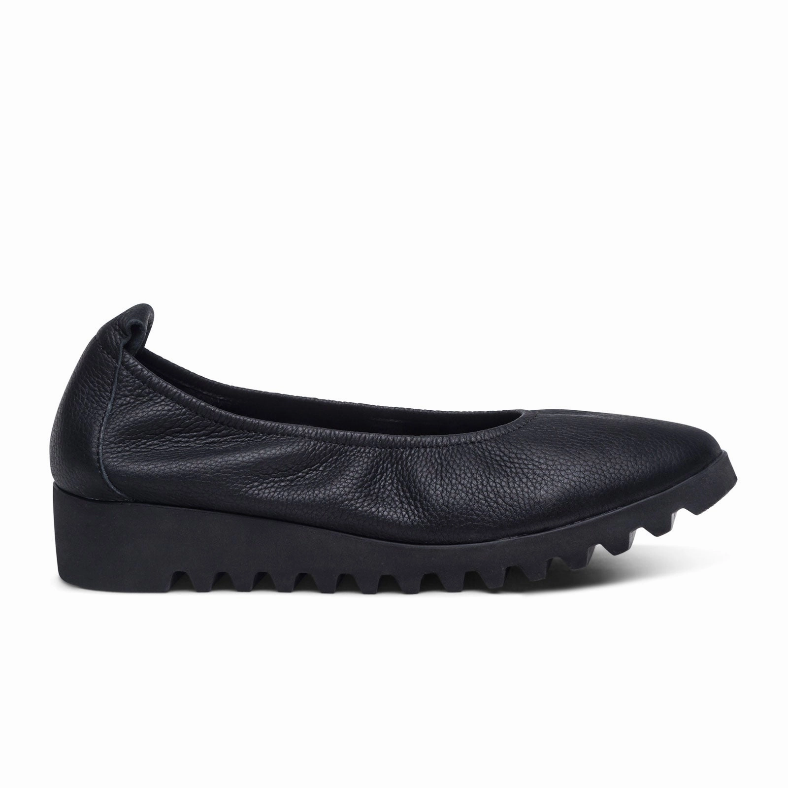 Sculpted Form Stylish Waistband Aetrex Brianna Ballet Flat (Women) - Black