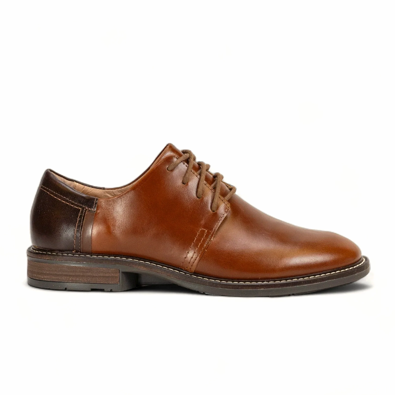 Naot Chief Oxford (Men) - Maple Brown/Walnut/Toffee Polished Look Elegant formal outfit