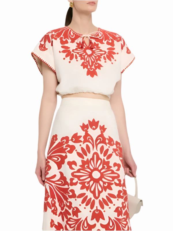 Lilana Applique Top in Red Calm Core MultiPocket Design