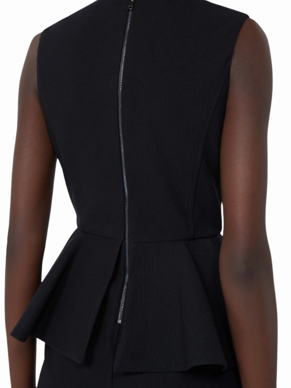 Seamless construction Cosmos Dress in Black