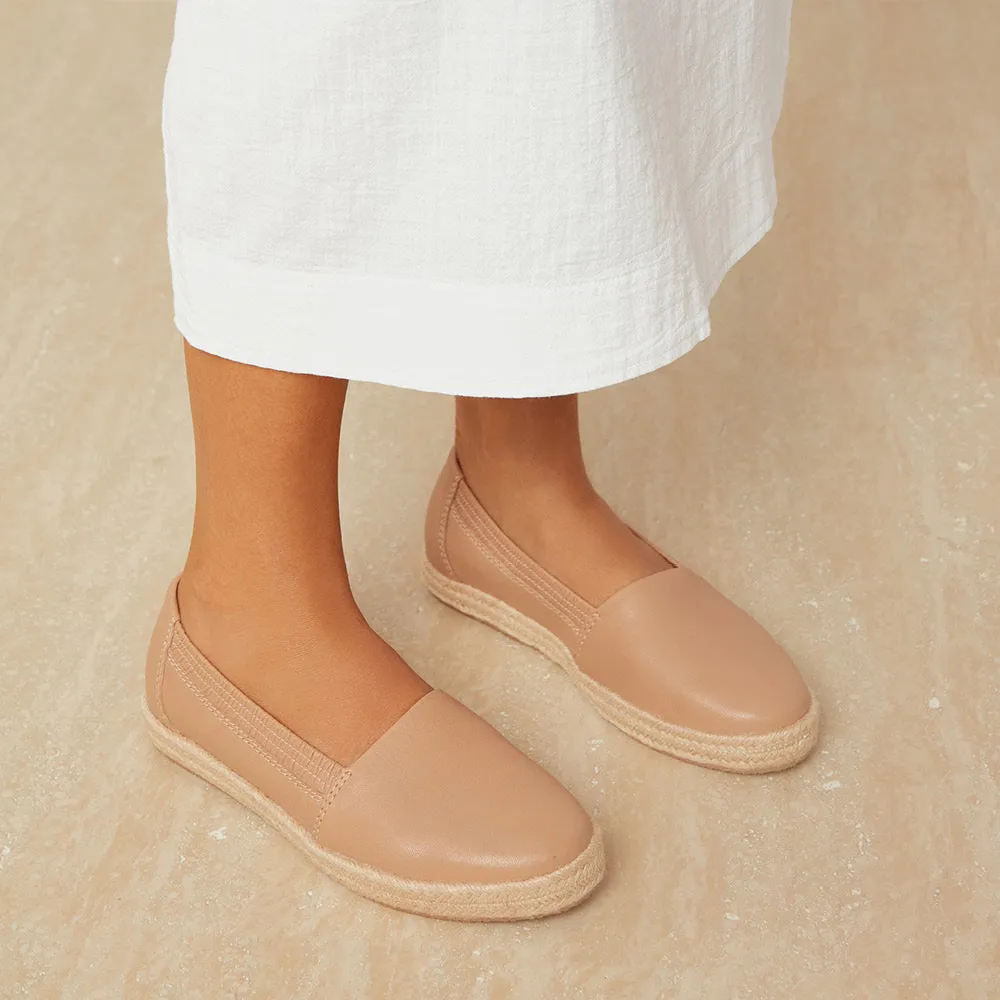 Fashion Forward Design Reece Camel