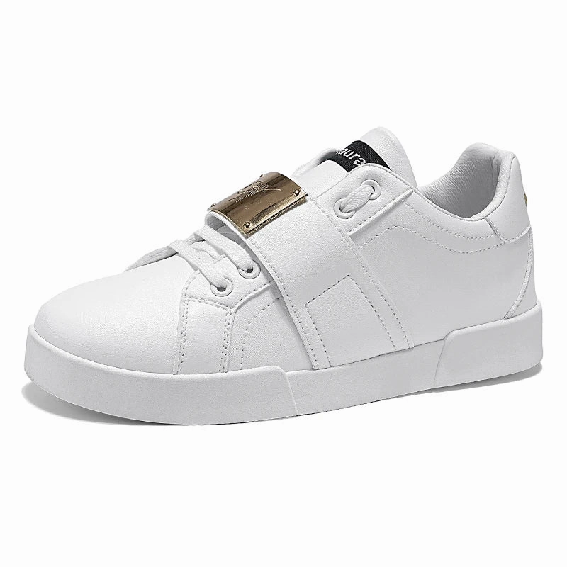 professional athletes serious hikers HKDQ Classic Black Sneakers For Men Fashion Design Leather Casual Sneakers Man Street Style Comfortable Men's Skateboard Shoes