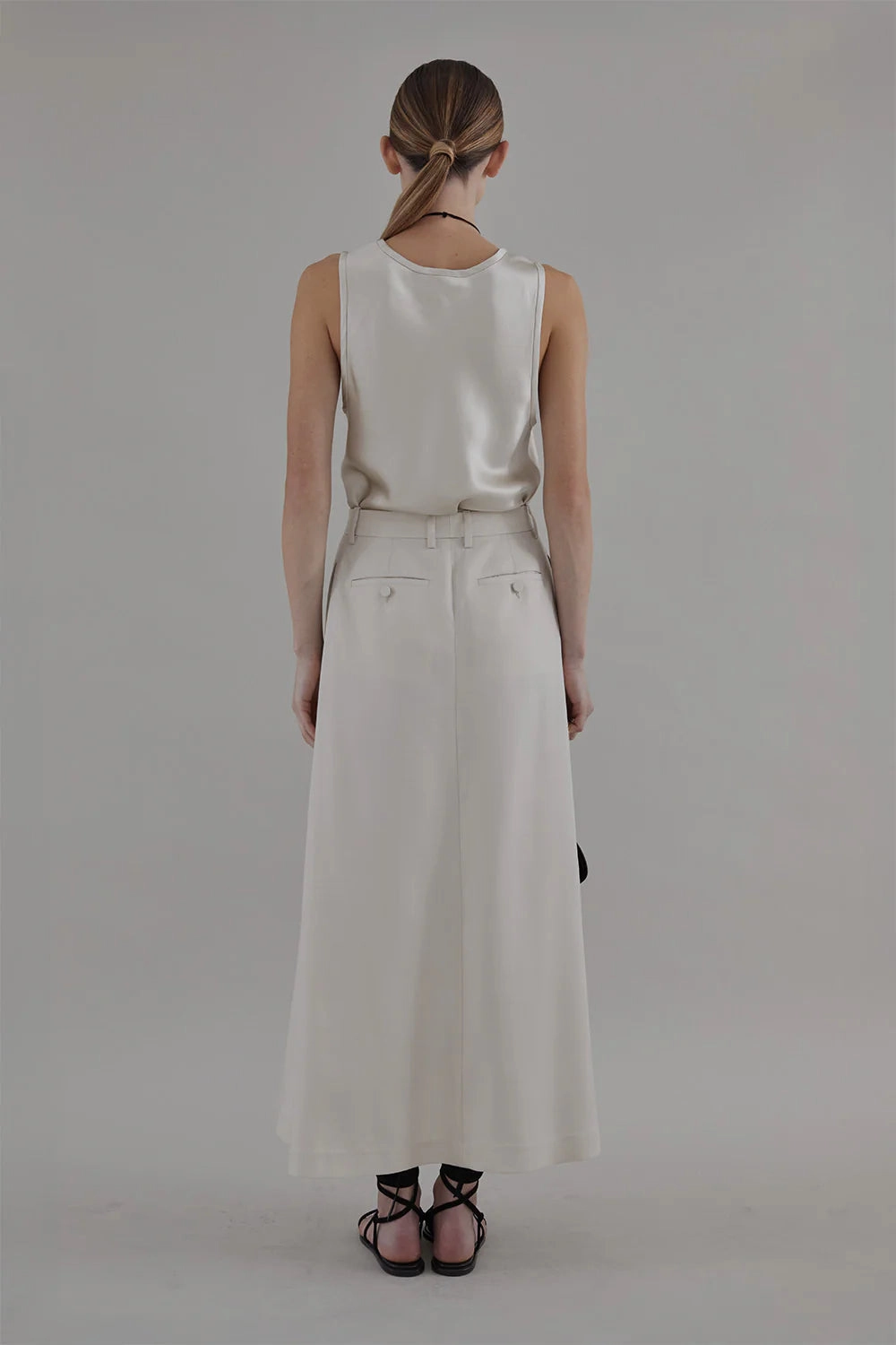 Elana Skirt in Oyster Smart Fit