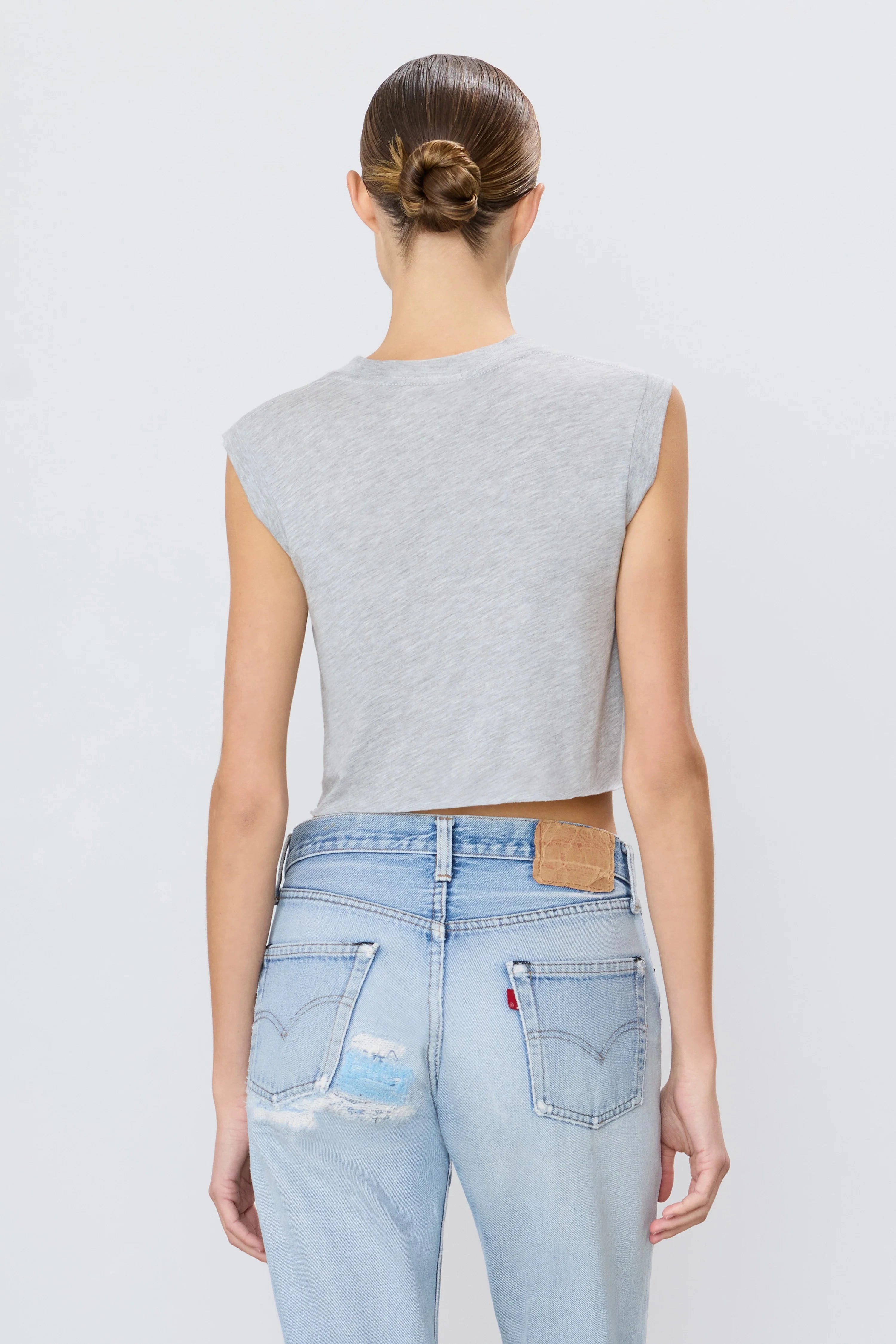 MoistureControl Lining Strong Soul Cropped Muscle Tank in Heather Grey