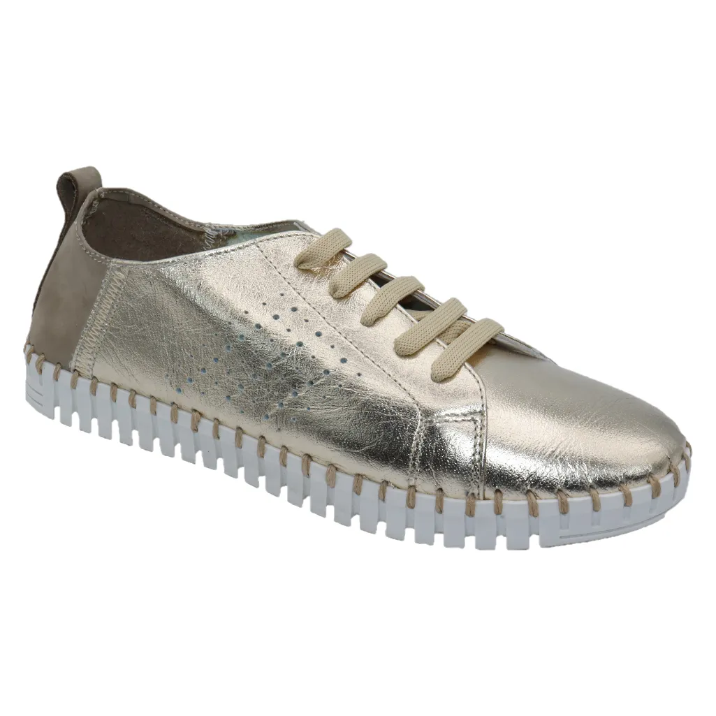 ERIC MICHAEL BRANDIE High Traction Pattern Beach Footwear