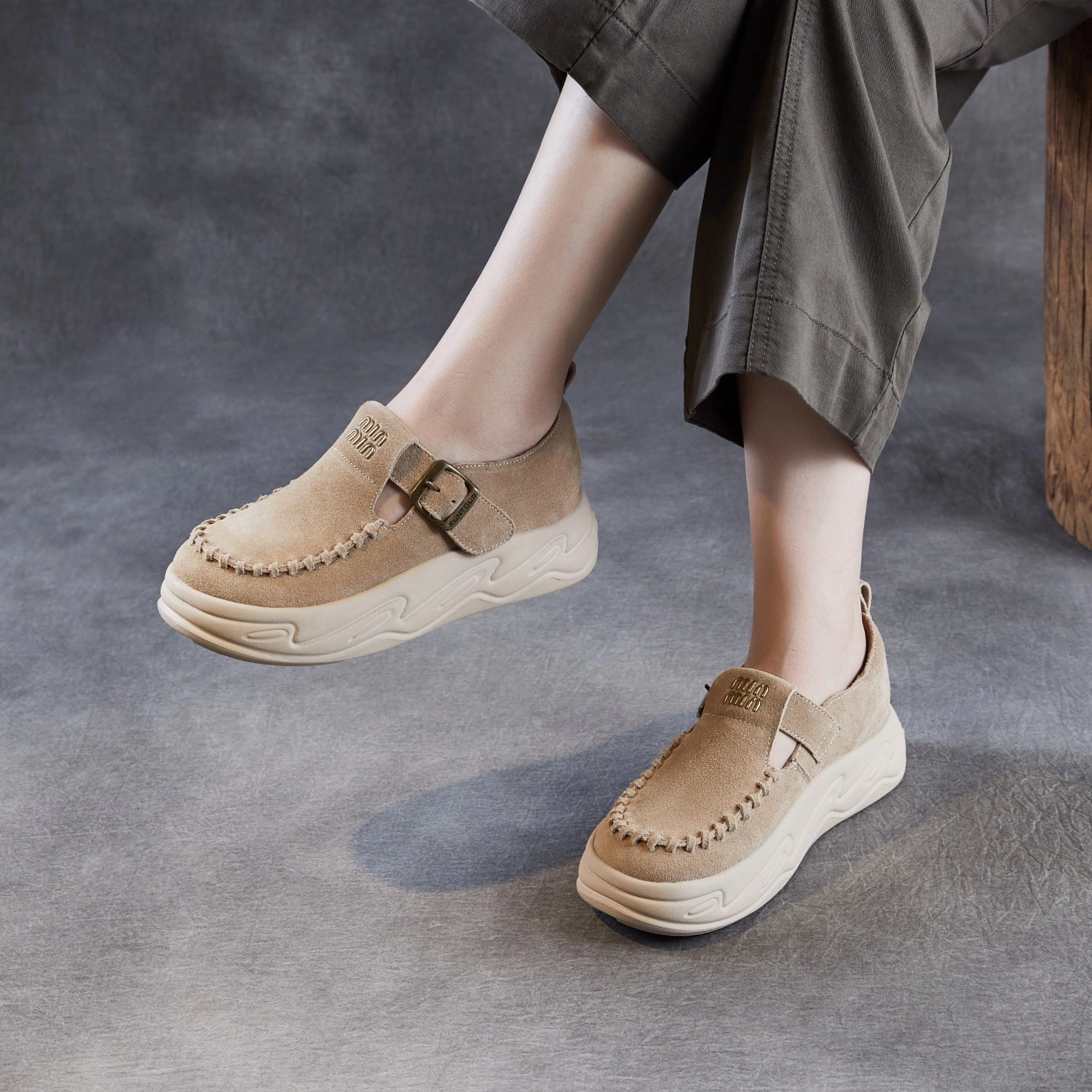 Genuine Leather Retro Sueded Platform Casual Shoes Resilient Outsole