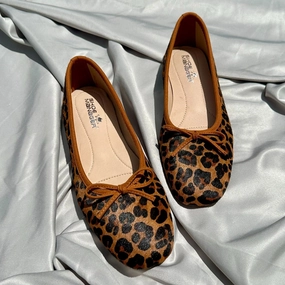 Genuine Leather Soft Sole Round Toe Leopard Print Ballet Flats Shoes Exclusive Look Abrasion Resistant Materials