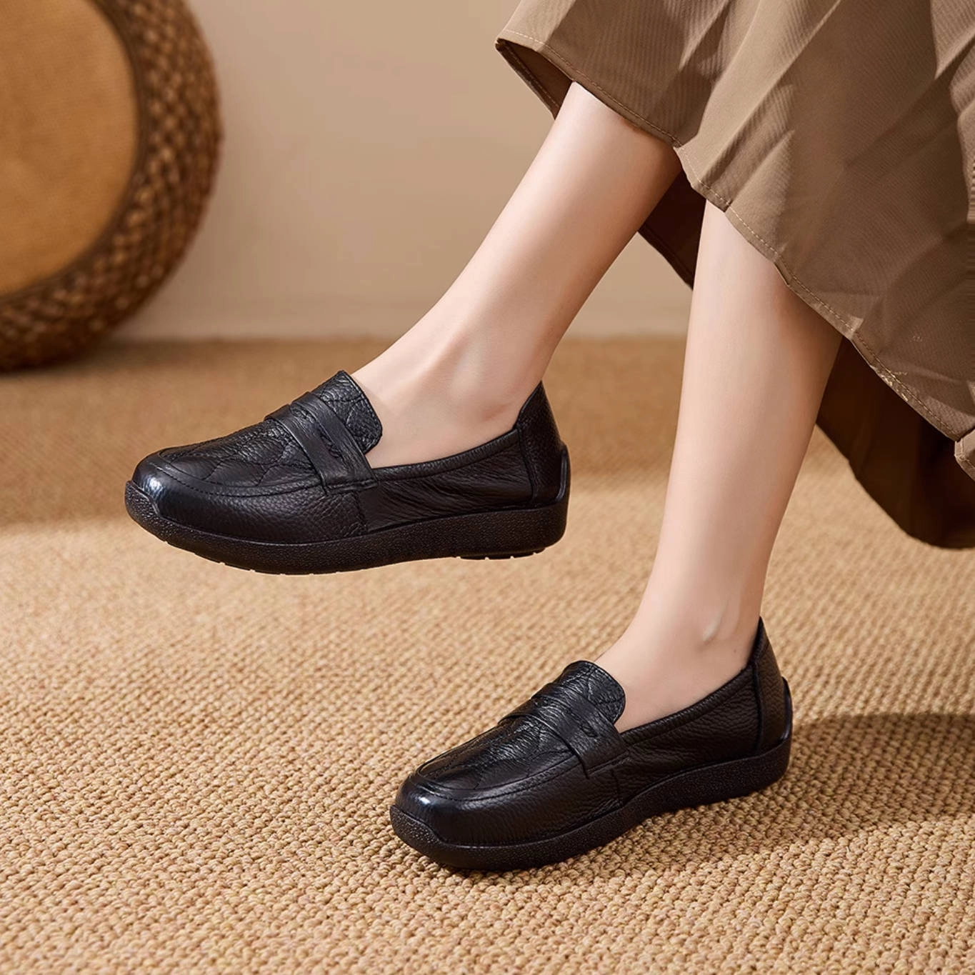 Genuine Leather Sole Fashion Non Slip Comfort Flat Shoes Tear Resistant Fabric wonderful