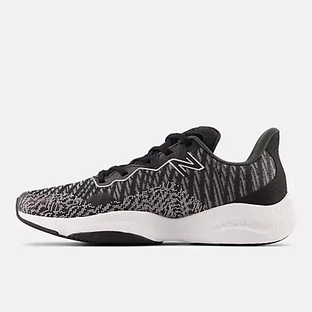 Abrasion Resistant Tread NEW BALANCE WXSHFTK2 FUEL CELL SHIFT TR - BLACK