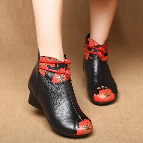 Shock-absorbent cushioning Elevated Comfort Ladies Black Ethnic Style Retro Printed Leather Mid-Heel Booties