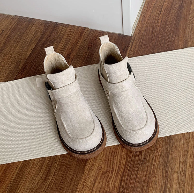 whole - size Ladies Fashion Buckled Thick Soled Suede Martin Boots