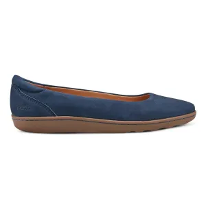 beginner-friendly Landen Round Toe Casual Flats