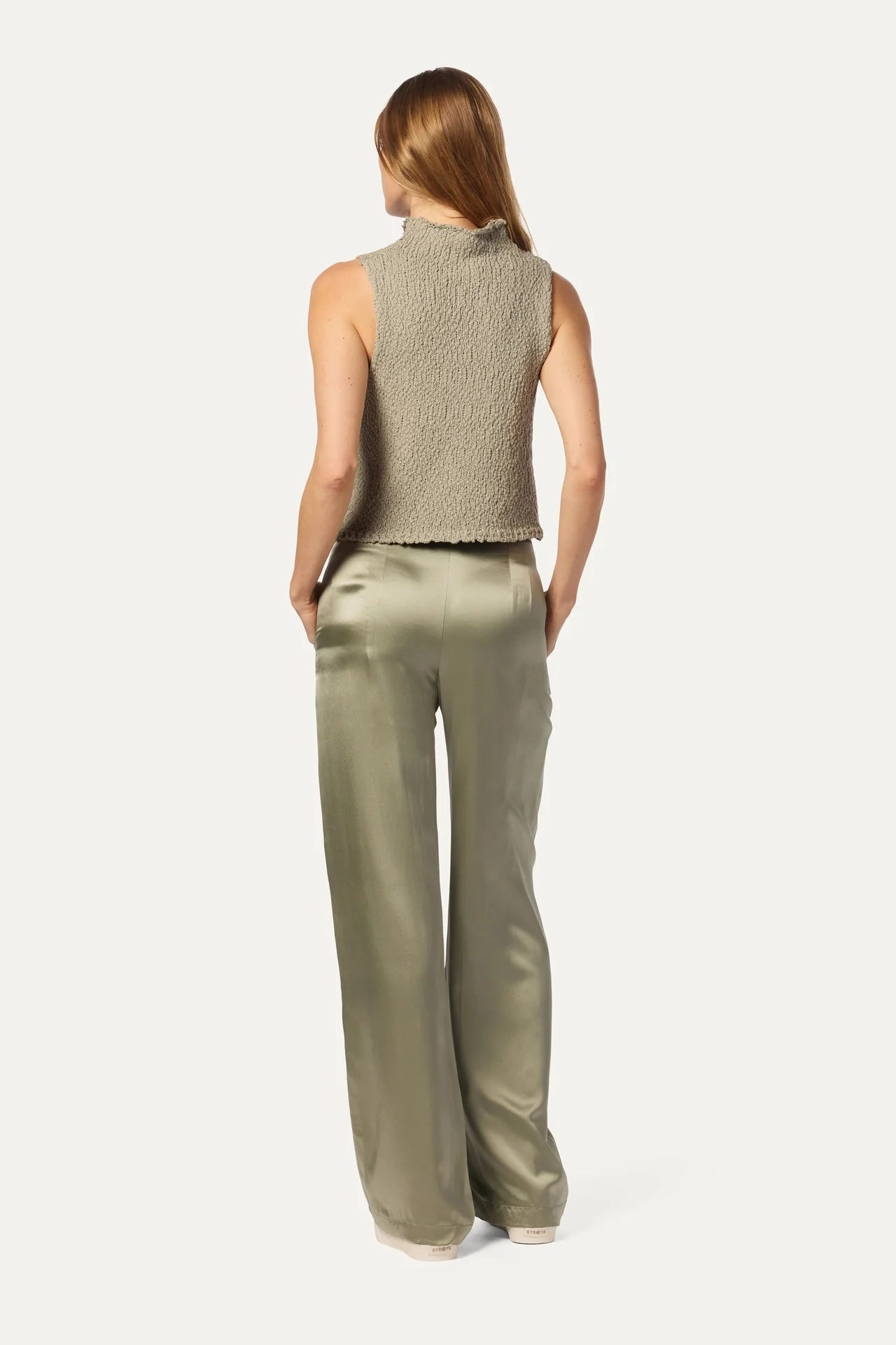 NonRestrictive Fit Elite Core Leeland Flat Front Trouser in Eucalyptus