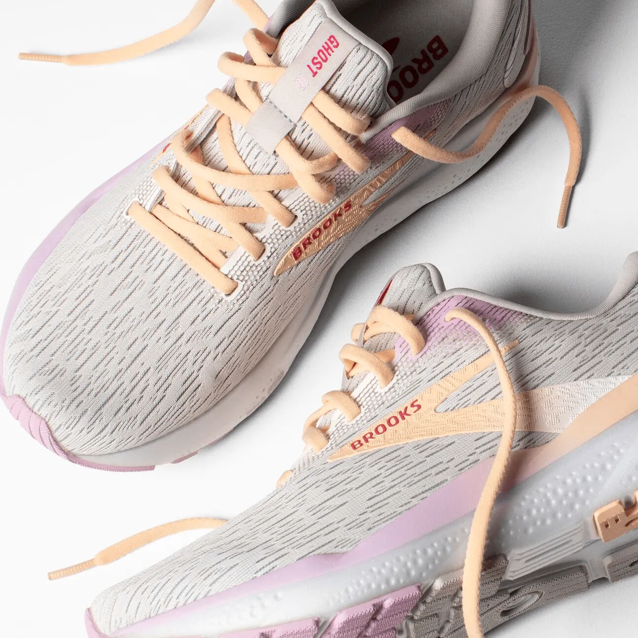 BROOKS WOMENS GHOST 16 - WHITE GREY ORCHID cyclists' efficiency Modern sole