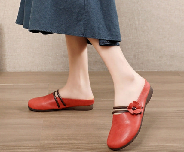 Minimalist Genuine Leather Flower Low-Heel Slippers for Women Traditional