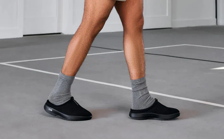 Motion Control Feature Eco Friendly Outsole OOFOS MENS OOCOOZIE SPORT MULE - BLACK