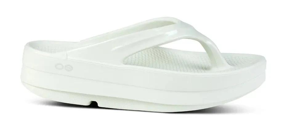 personalization - level OOFOS WOMENS OMEGA THONG - COSMIC GRAY