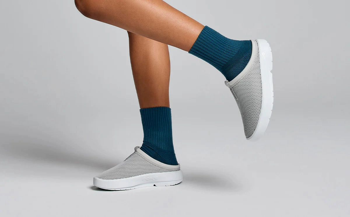 OOFOS OOCOOZIE SPORT MULE GRAY Comfortable Movement Running Friendly