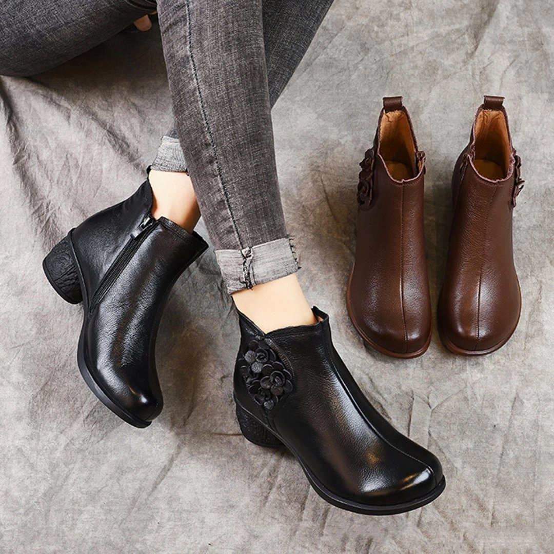 Hyper Elastic Foam suede - type Flowers Appliqued Chunky Heels Leather Boots