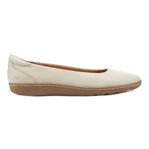 High-Traction Sole Landen Round Toe Casual Flats