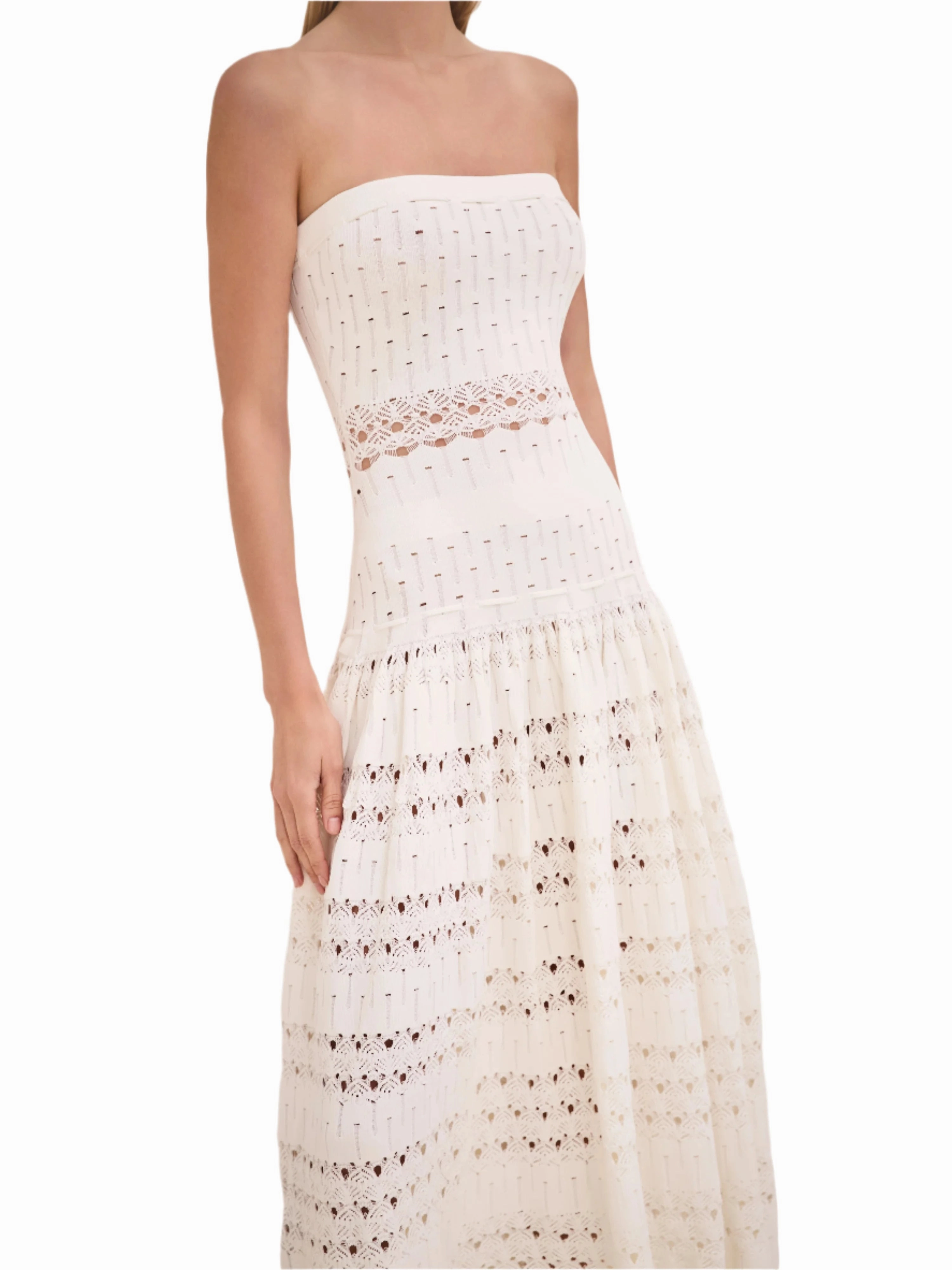 Payge Dress in White Icon Fit Trendy Cut