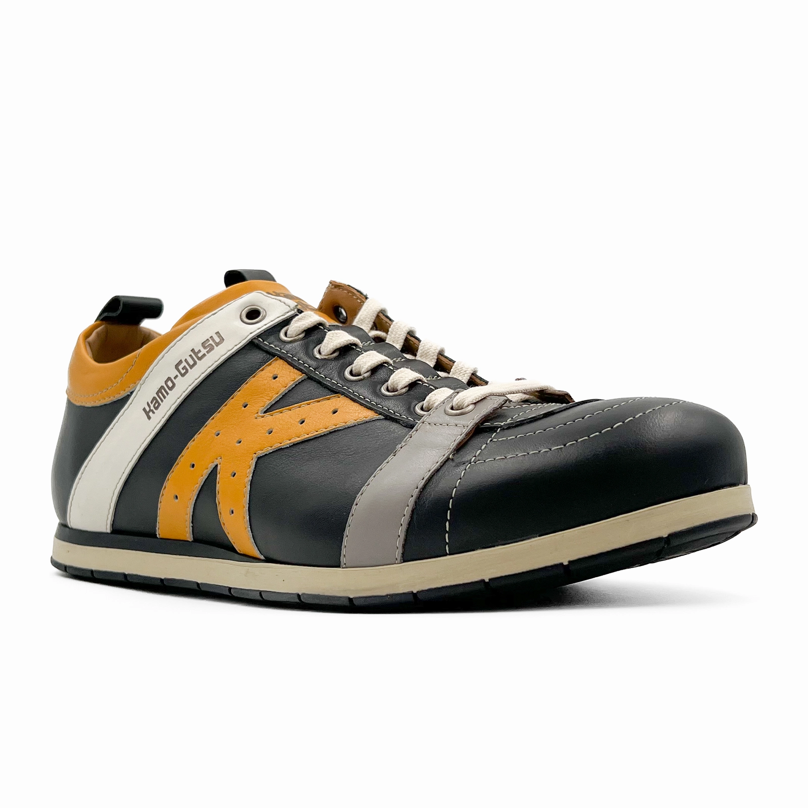 Kamo-Gutsu TIFO 042 Low Sneaker (Men) - Black/Girasole Fitted Design Layered Volume