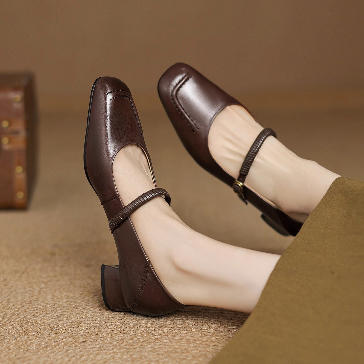 Vintage Leather Square Toe One Straped Chunky Shoes Structured sole Ankle Stabilization