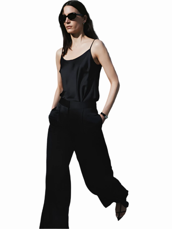 Neve Mid-Waisted Wideleg Trouser in Navy OdorResistant Material