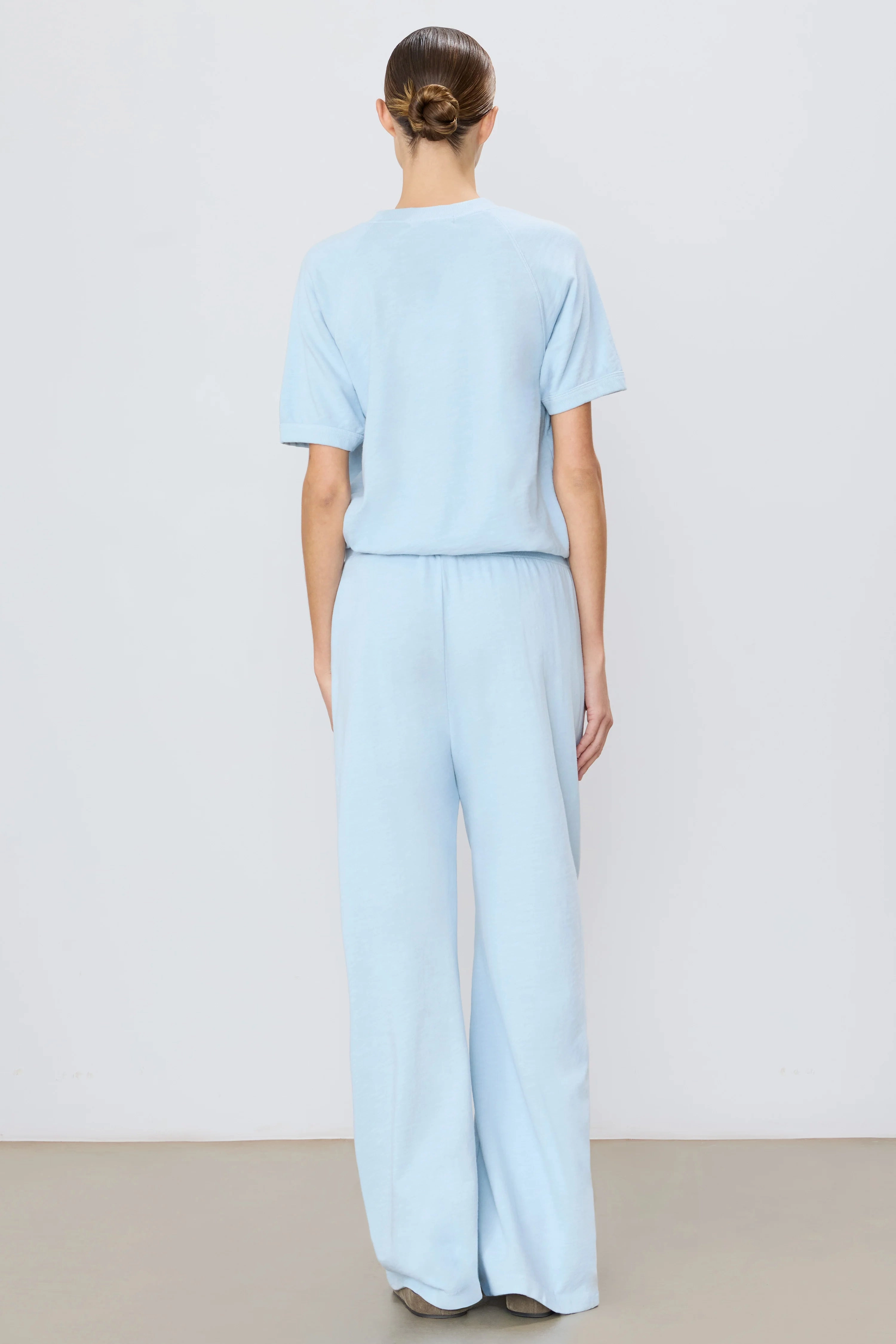 ThermalRegulation AntiSnagFabric Drawstring Wide Leg Sweatpant in Dusty Blue
