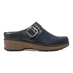 Padded Fit Iconic arch Kulla Slip-on Round Toe Casual Clogs