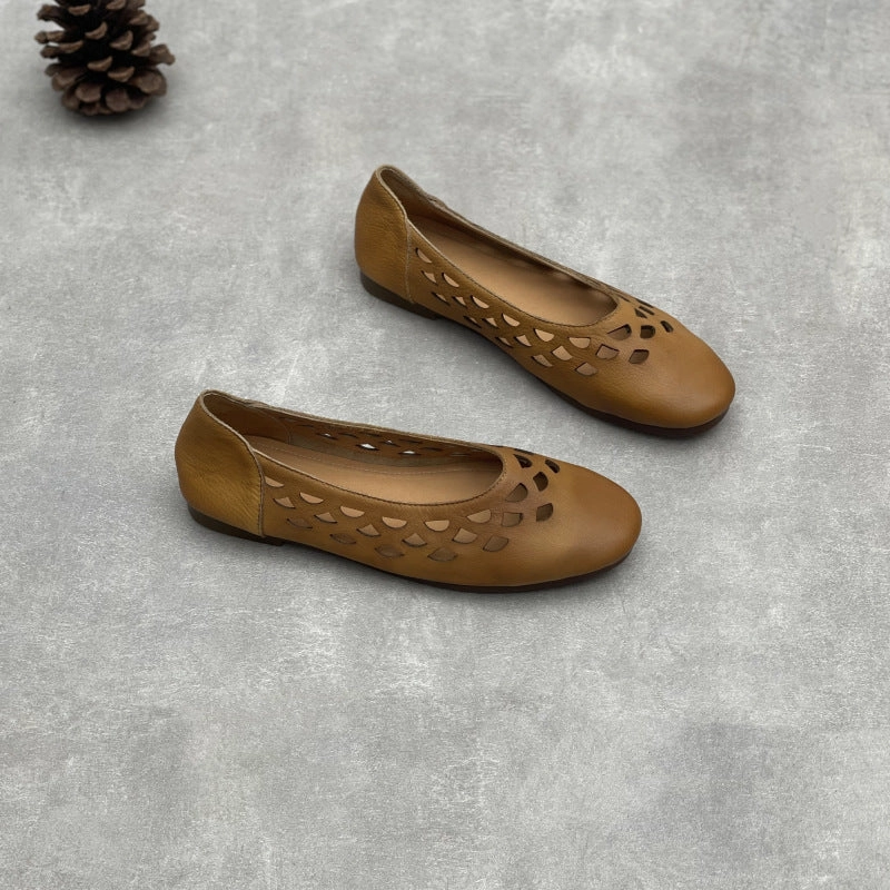 elegant design Bold materials Retro Leather Comfortable Cut Out Slip-On Flat Shoes