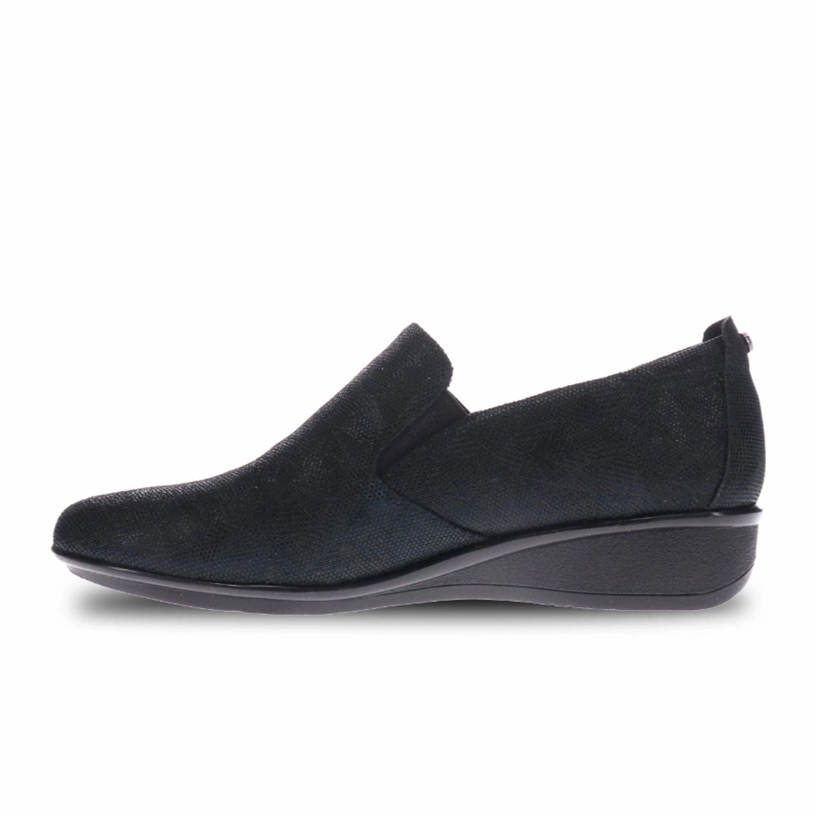 Revere Jamaica Slip On Loafer (Women) - Black Angle Clean Fit