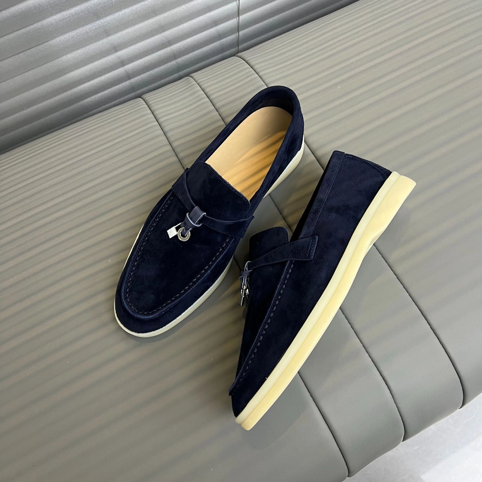 Trustworthy Casual Elegance Women Sheepskin Leather Soft Flat Shoes Slip-On Shoes