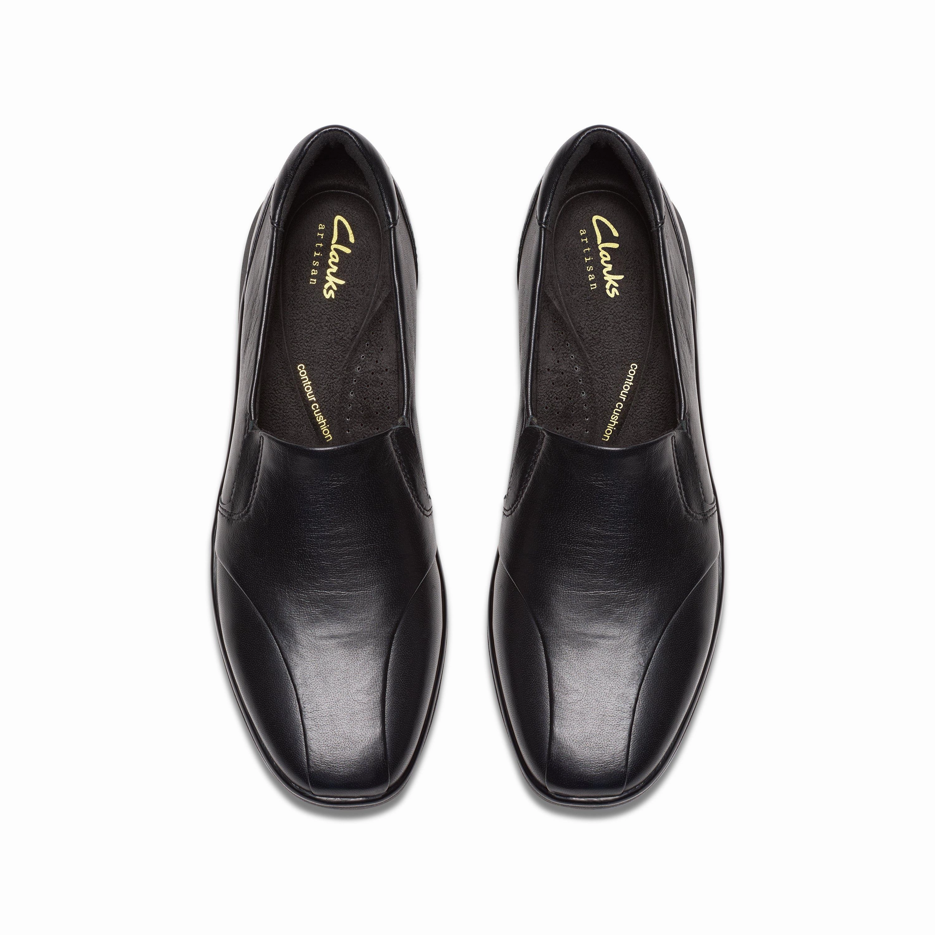 Refined Comfort Breathable Design CLARKS LYNELL EDGE