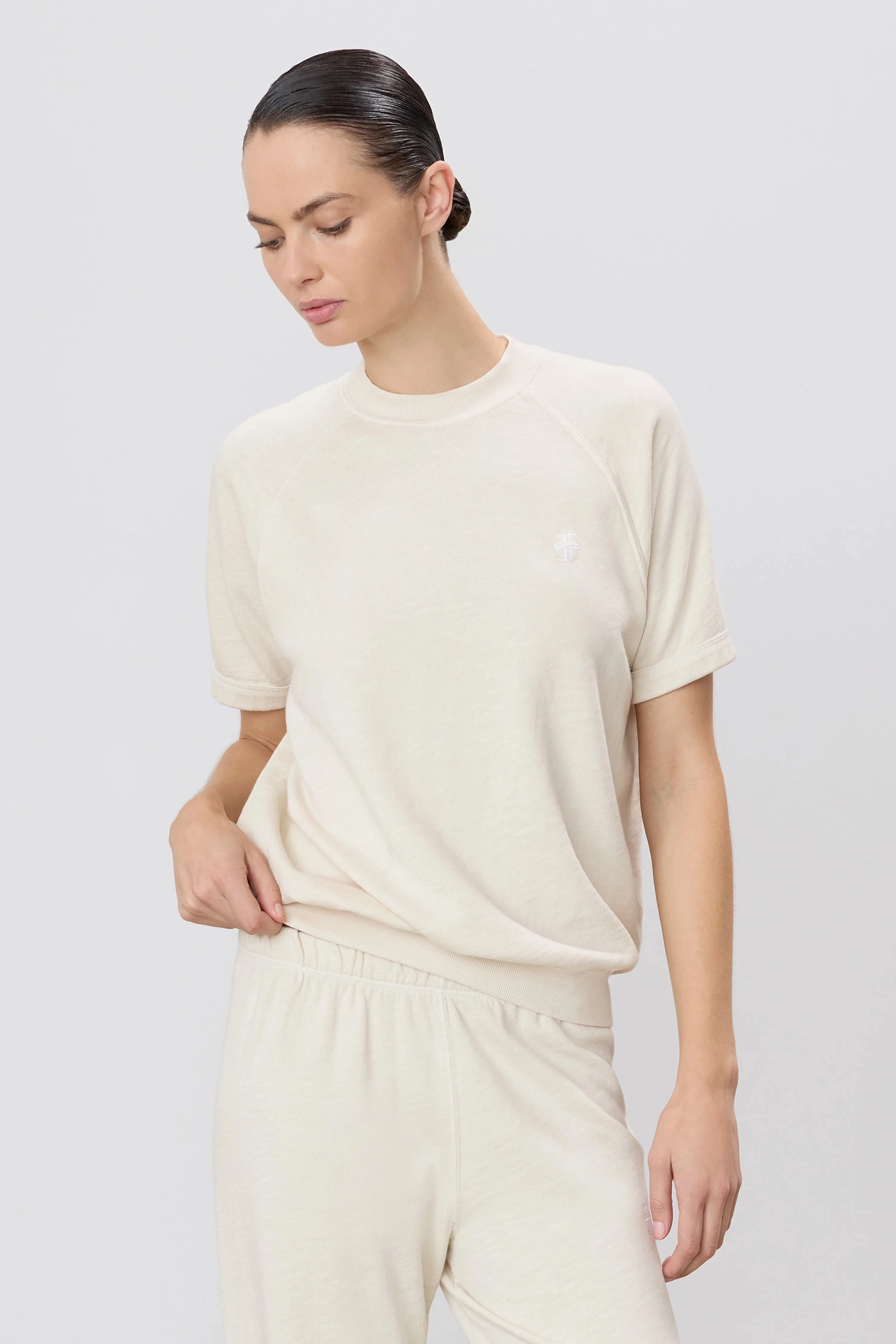 Short Sleeve Raglan Sweatshirt in Bone SnagResistant Weave Morning Walk