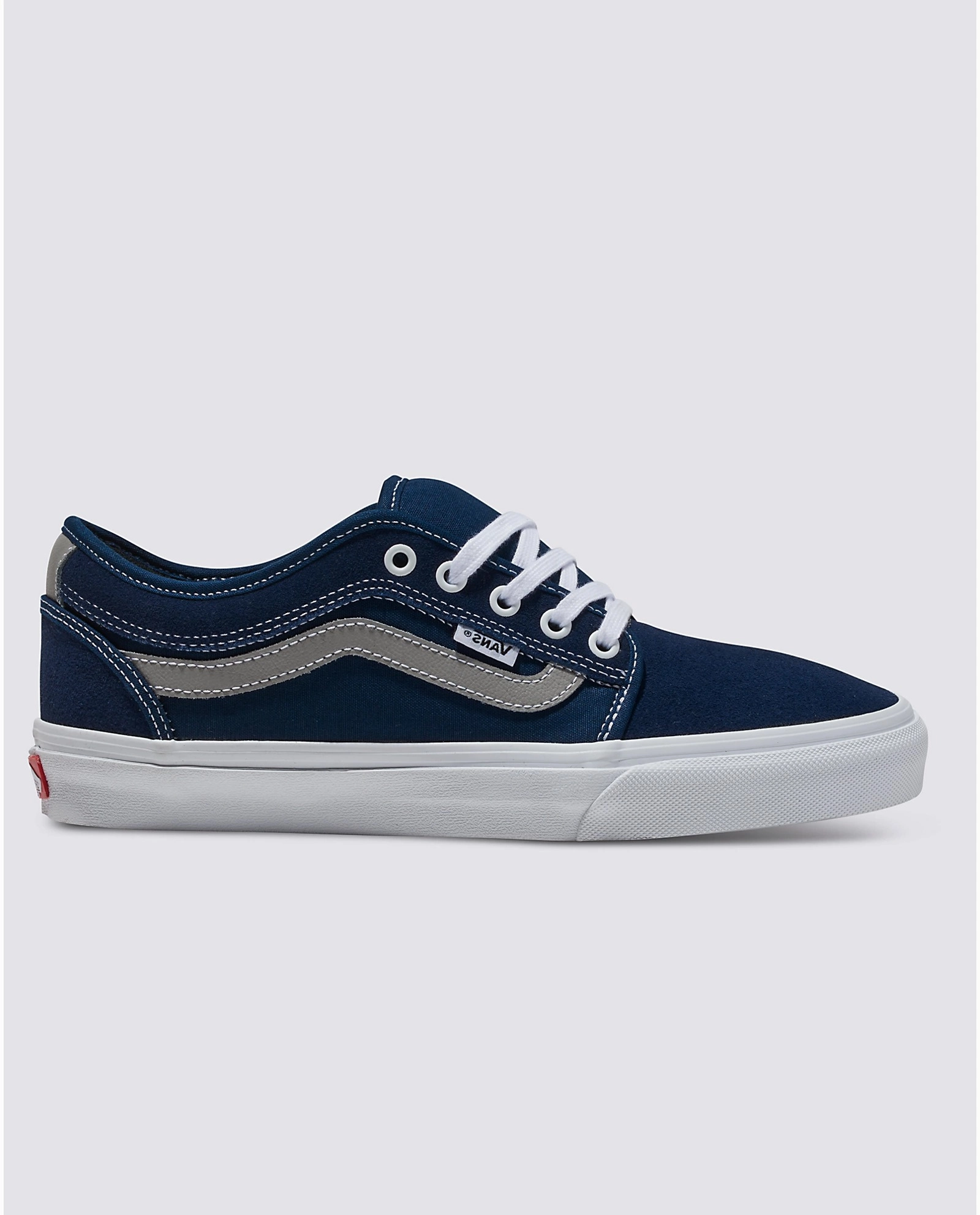 Skate Chukka Low Sidestripe Move Freely Grip Enhancement
