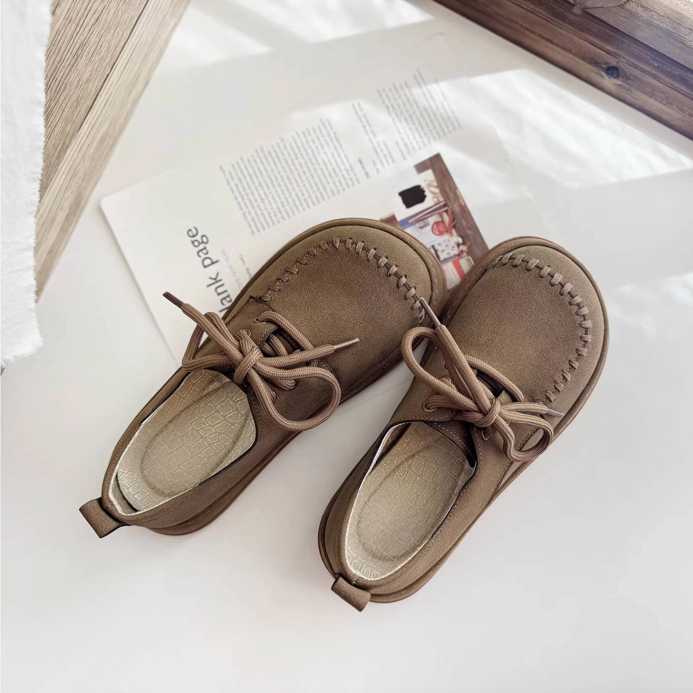 enjoyable Cushioned Autumn Leather Soft Sole Wide Toe Trendy Flat Shoes