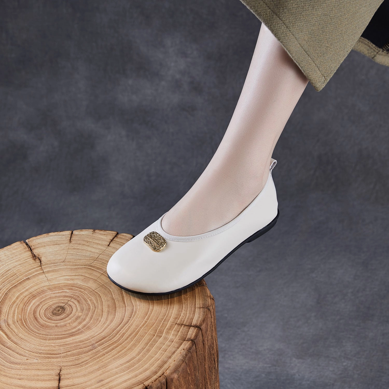 Summer Elegant Leather Soft Flat Sole Shallow Slip-On Shoes All-day breathability Impact Diffusion