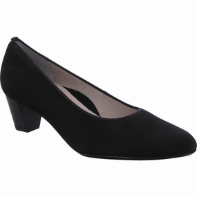 Ara Kelly Standout Design