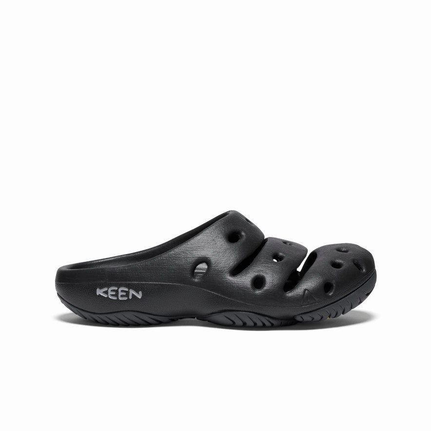 Relax Slip On Women's Yogui Clog  |  Black/Magnet