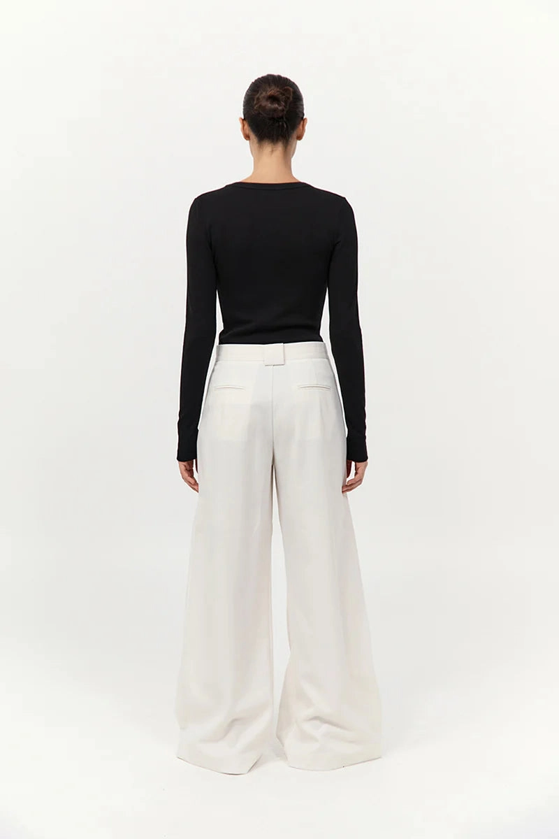 Twill Wide Leg Pleat Pants in Off White Saga Fit Antistatic