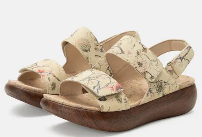 Metallic hook - and - loop ALEGRIA BAILEE - CHILL PILL