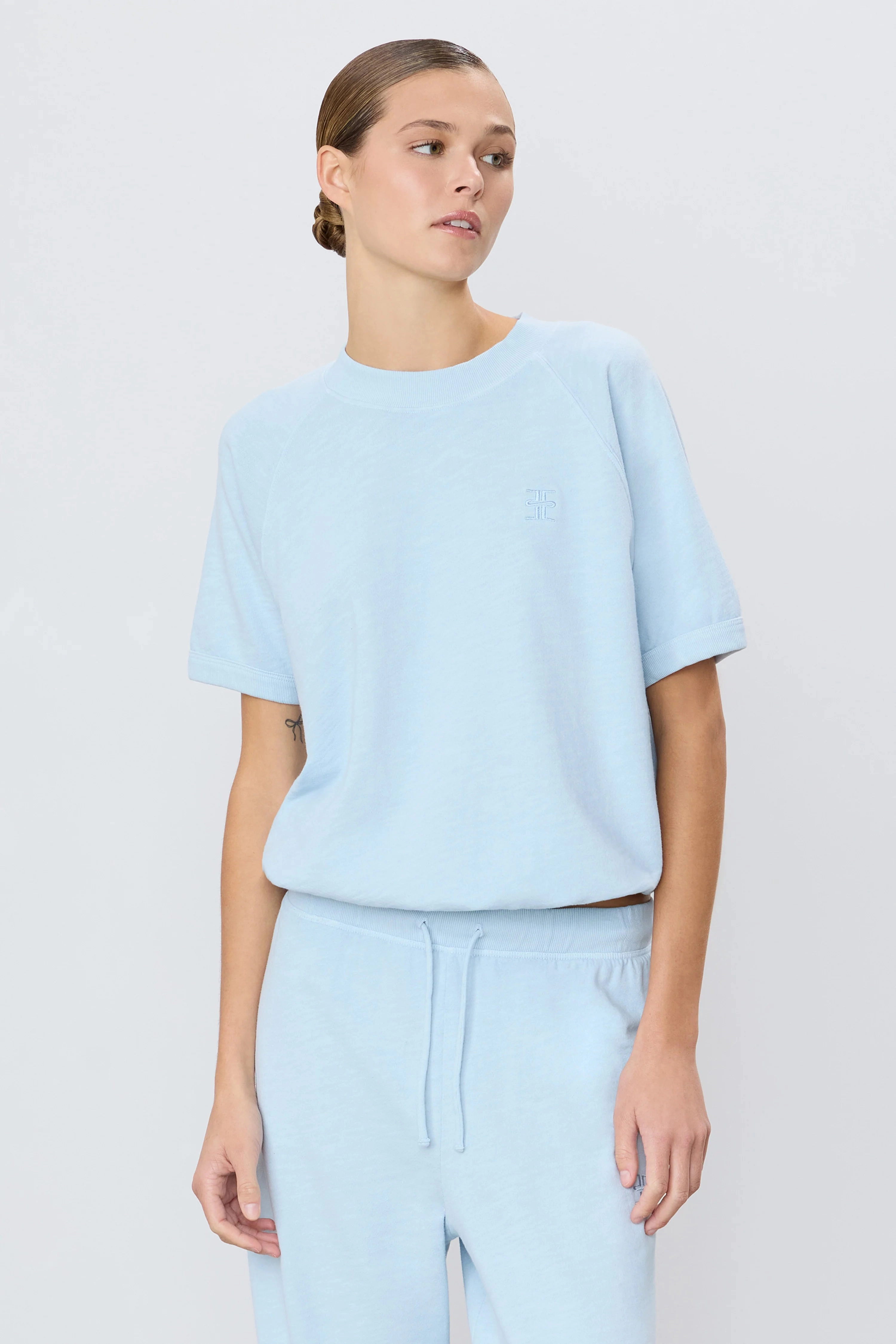 Short Sleeve Raglan Sweatshirt in Dusty Blue Ultraviolet Protection