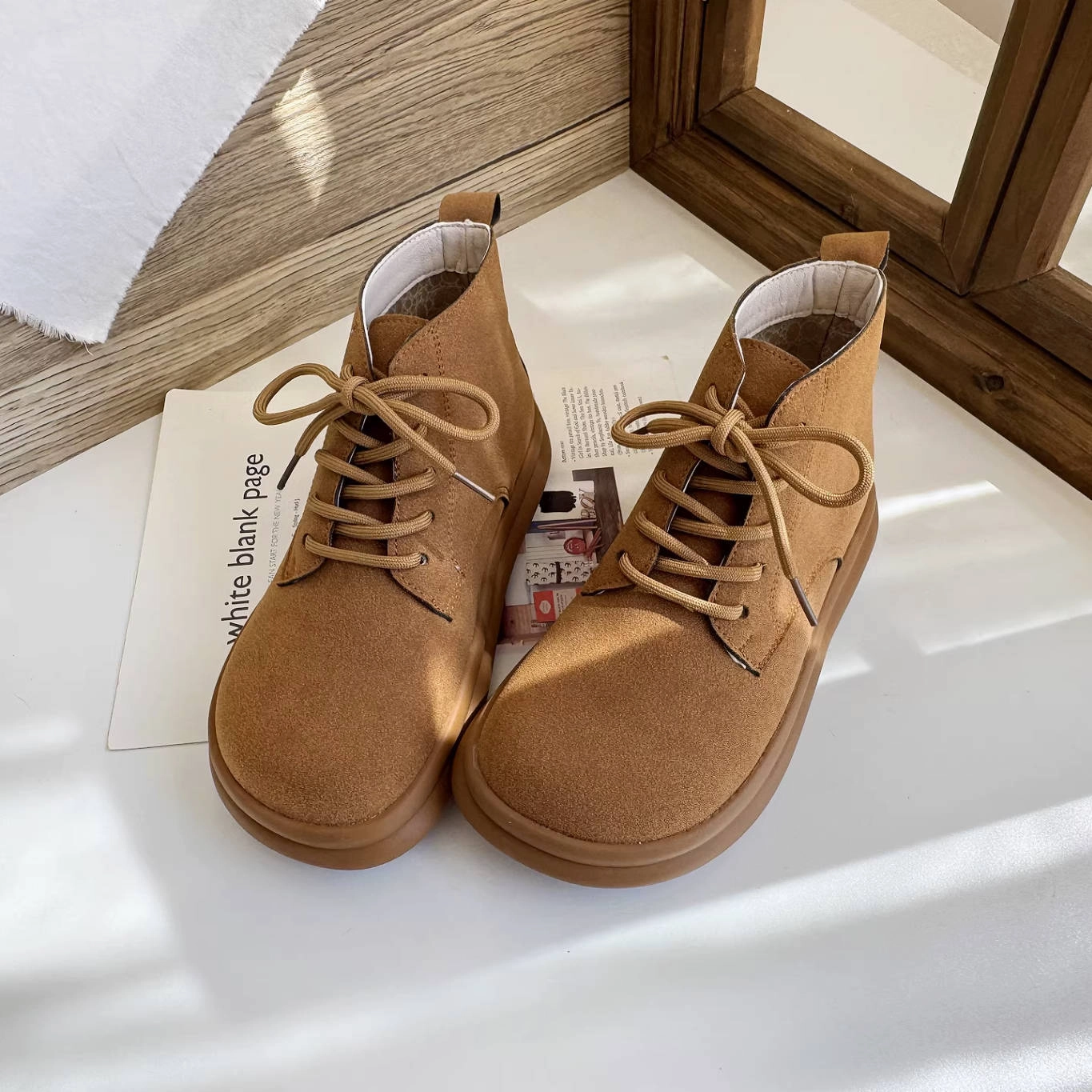 narrow - fit Versatile Top Leather Sueded Warm Flat Soft Sole Lace-Up Boots