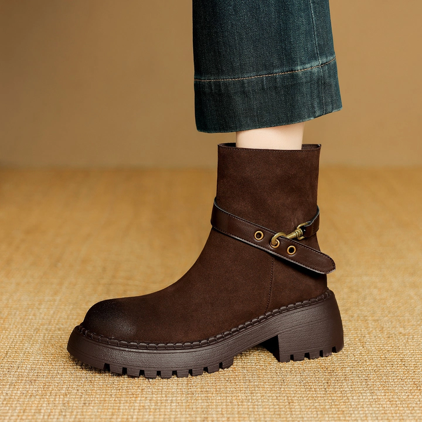 weekenders Leather Platform Fur Lined Vintage Belt Buckle Zipper Ankle Boots