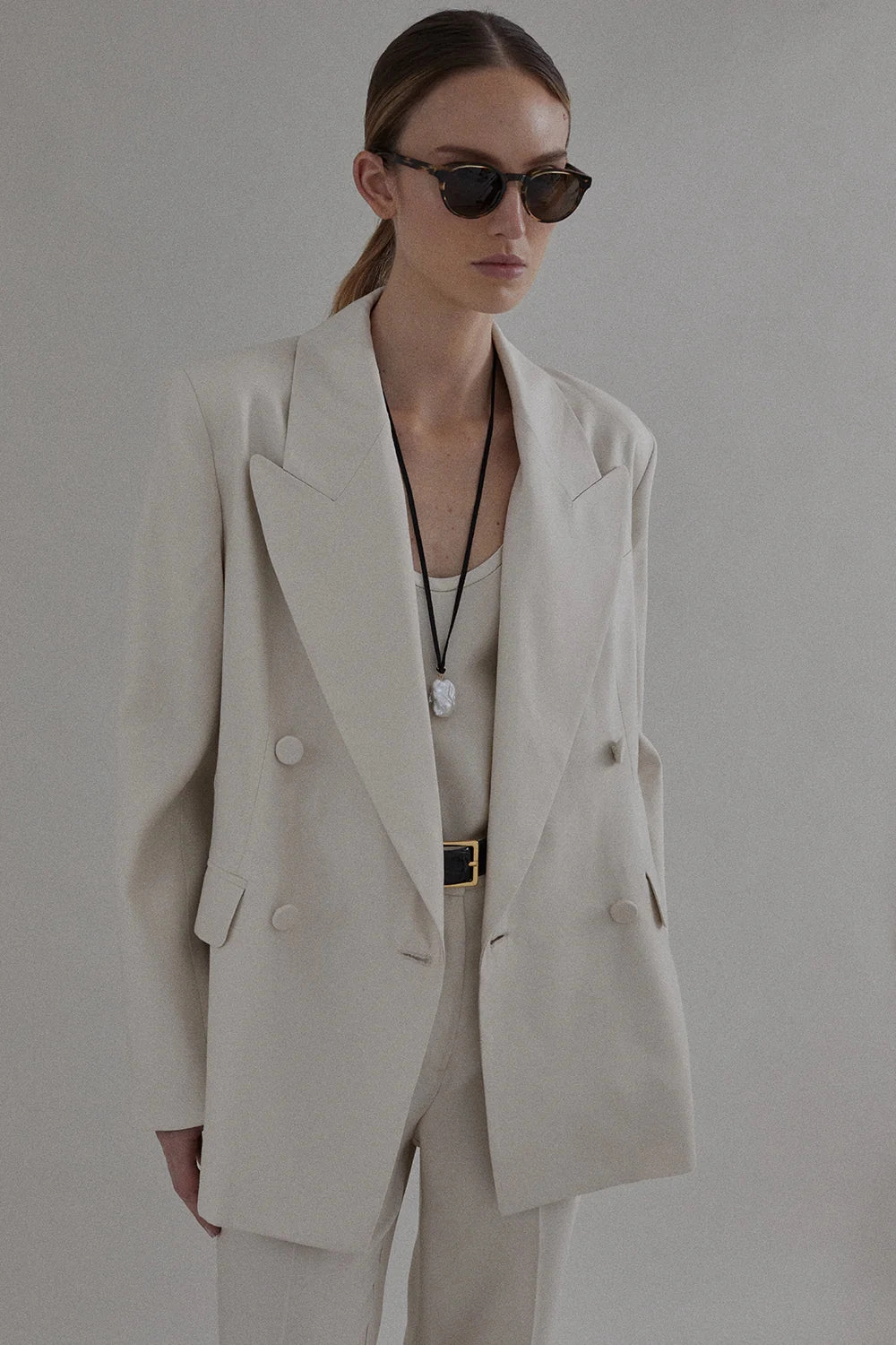 Wrinklefree Costanza Blazer in Oyster